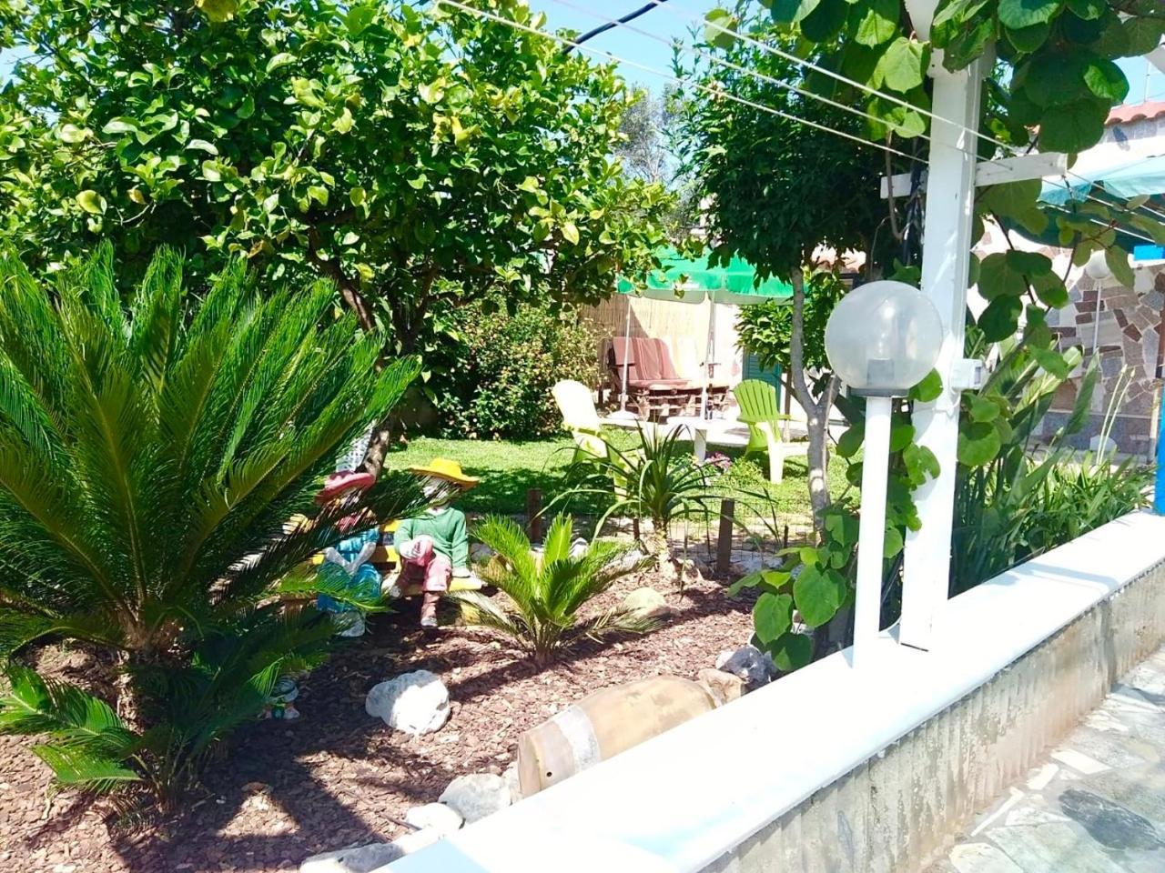 Villette Vacanze - Vie Russe Marina Di Pescoluse Bagian luar foto